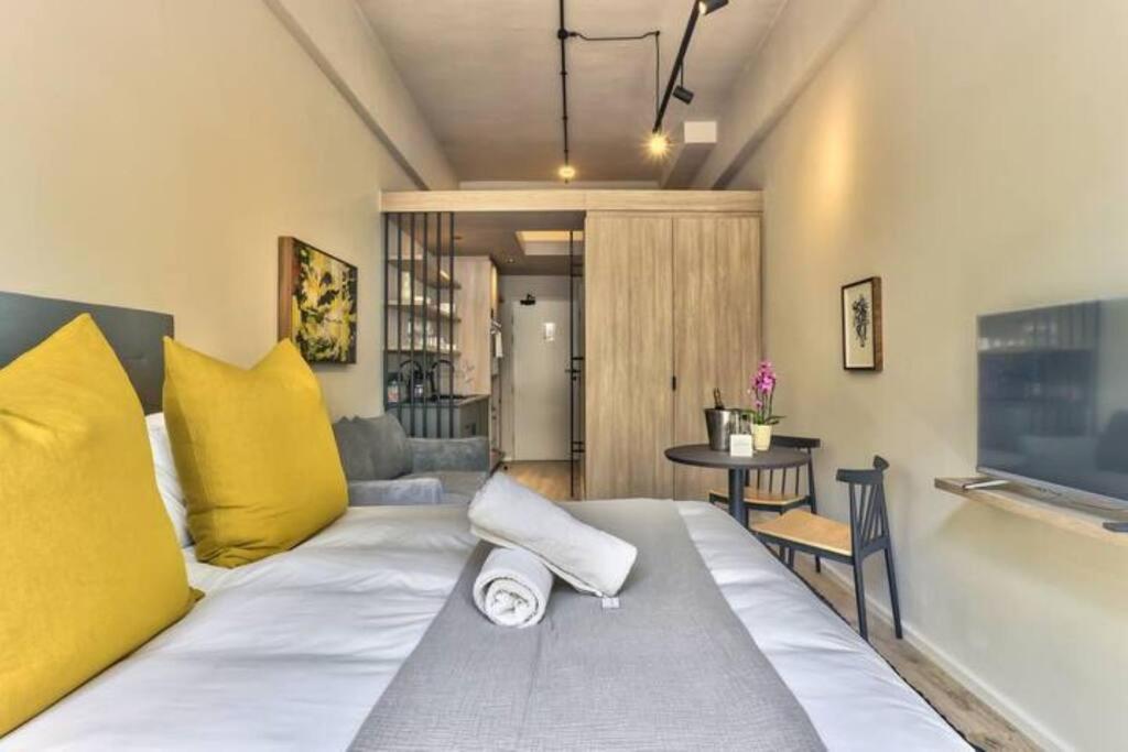 Apartment Luxury Urban Living At The Harri Cape Town